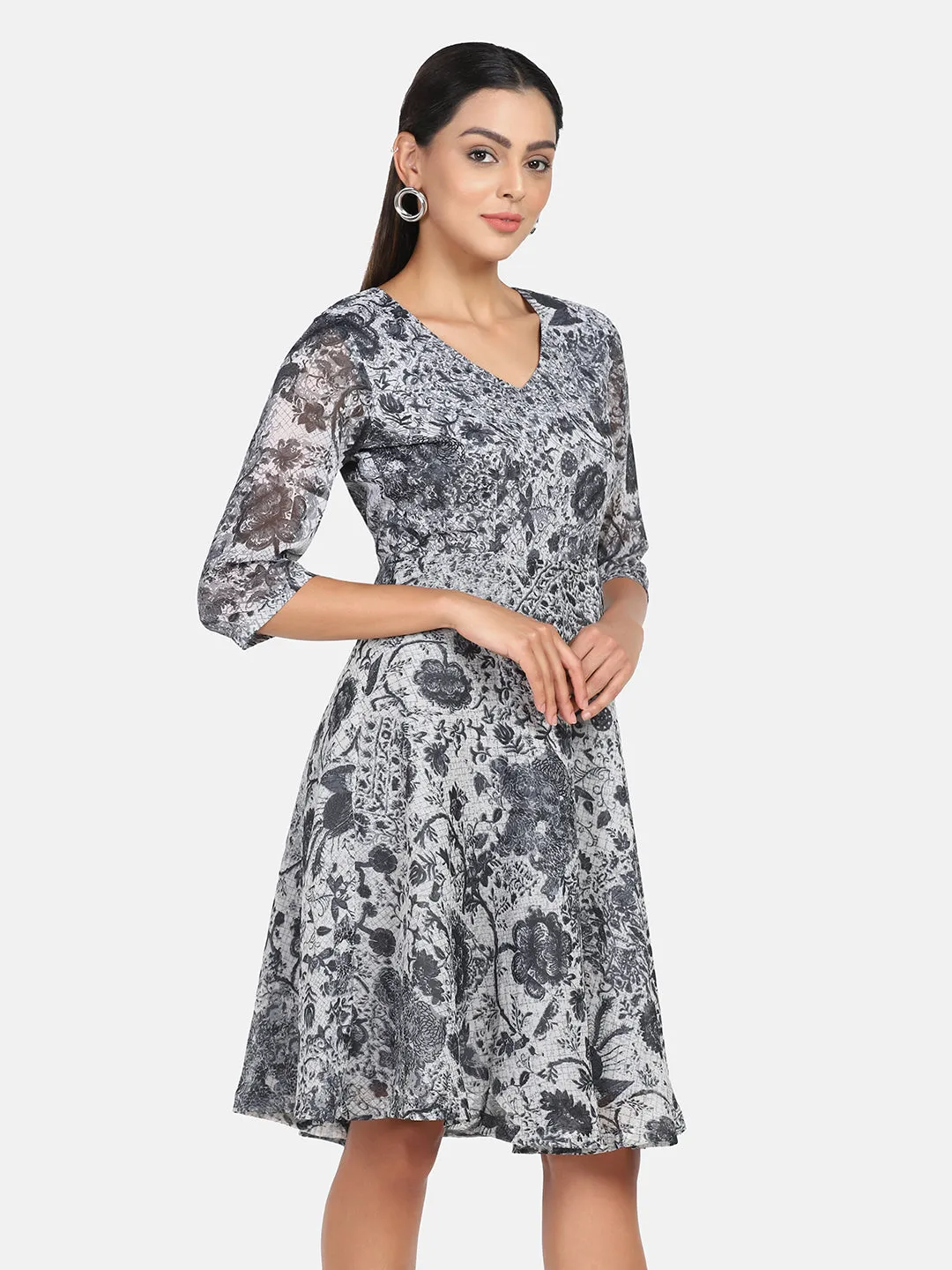 Abstract Print  Outdoor Dress - Grey and White