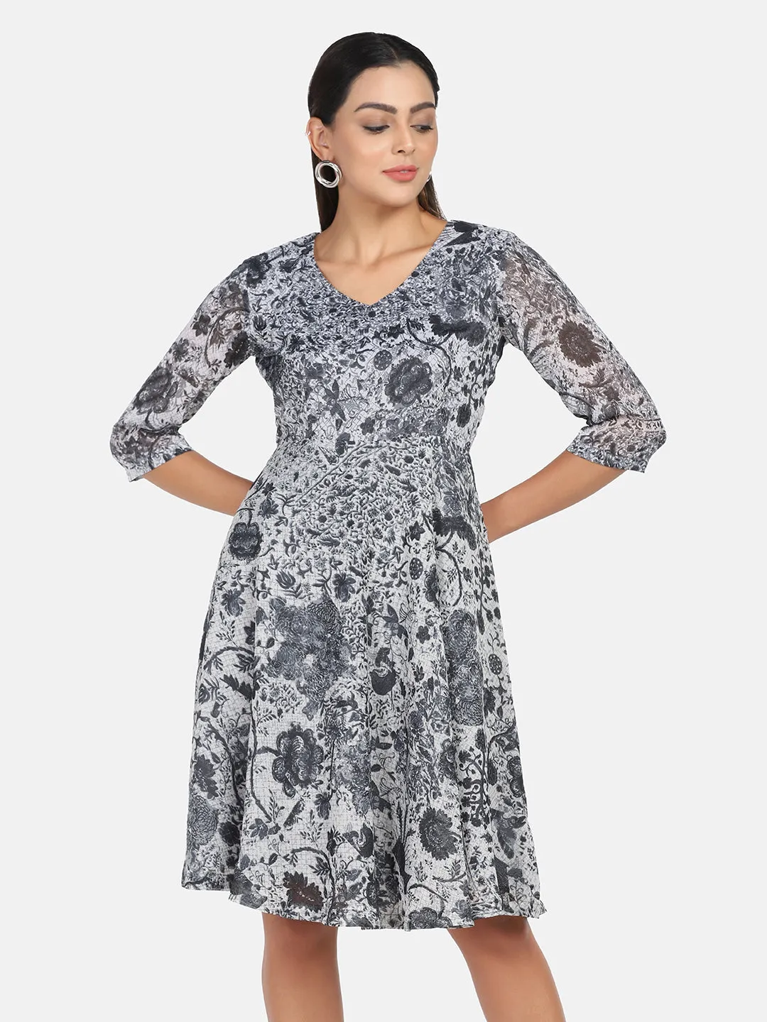 Abstract Print  Outdoor Dress - Grey and White